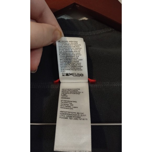 The North Face Mens XXL Sweater/Shirt Gray Pullover Quarter Zip Outdoor Casual - Picture 2 of 7